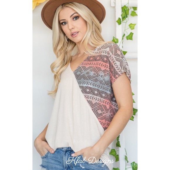 ❤️LAST V Neck Aztec Print Contrast Super Soft Top! - Picture 8 of 10